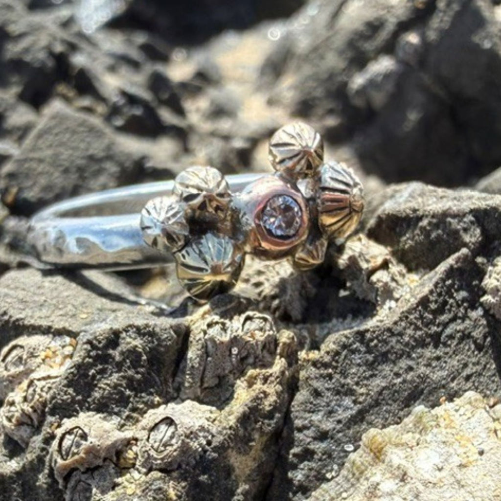 Sterling Silver,  9ct Gold and Diamond limpet Rockpool ring size -