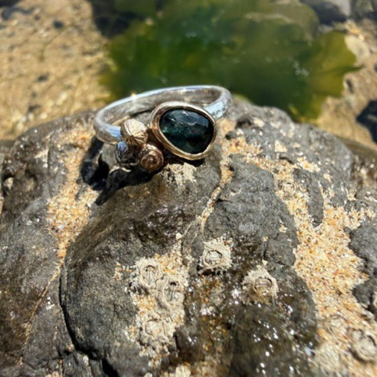 Sterling Silver, 9ct Gold and Sapphire Rockpool ring size -